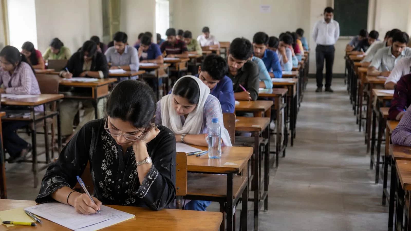 TET एग्जाम हॉल