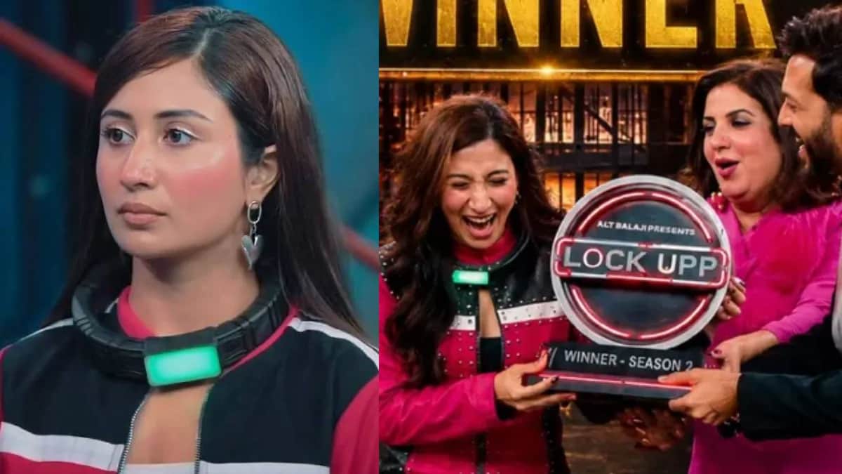 Shreya Kalra Lifts Trophy