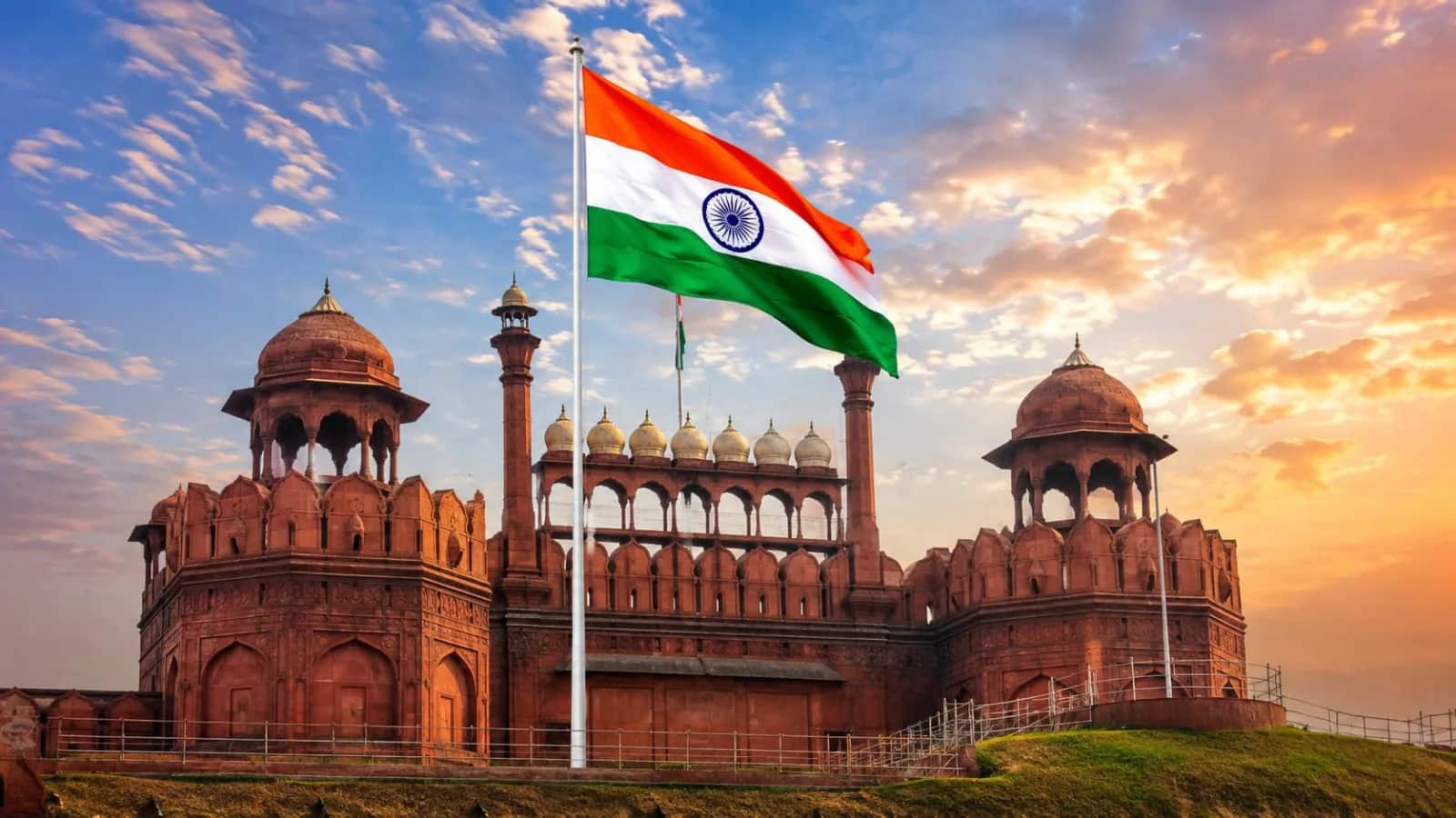 लाल क़िले पर तिरंगा