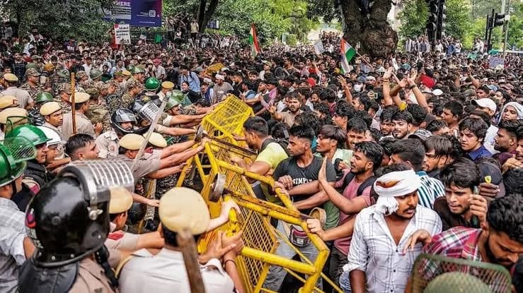 जंतर-मंतर पर पुलिस एक्शन की जांच करेगा सुप्रीम कोर्ट, पांच सदस्यीय हाई-पावर्ड कमेटी गठित