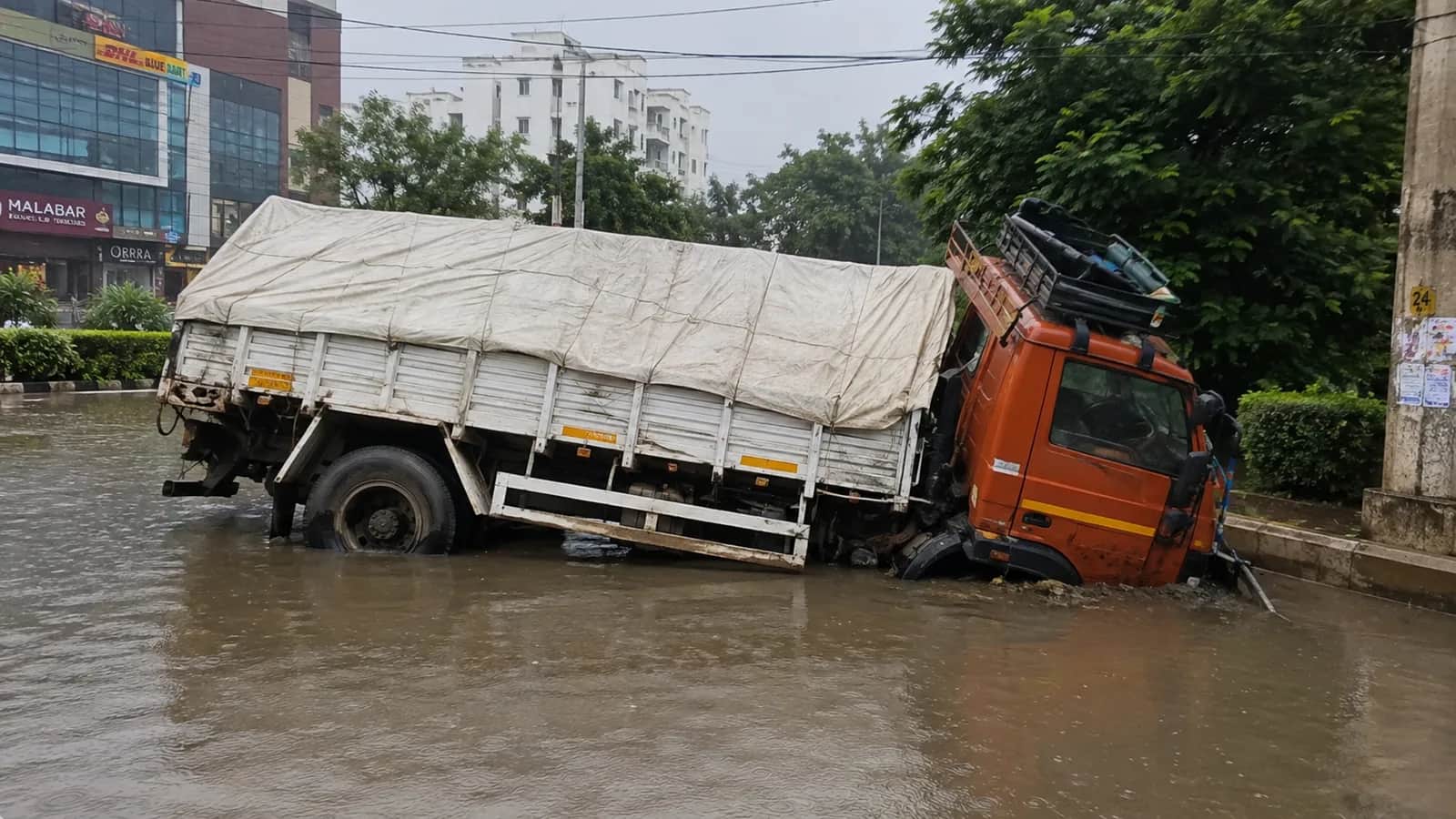 Waterlogged truck, Gurugram