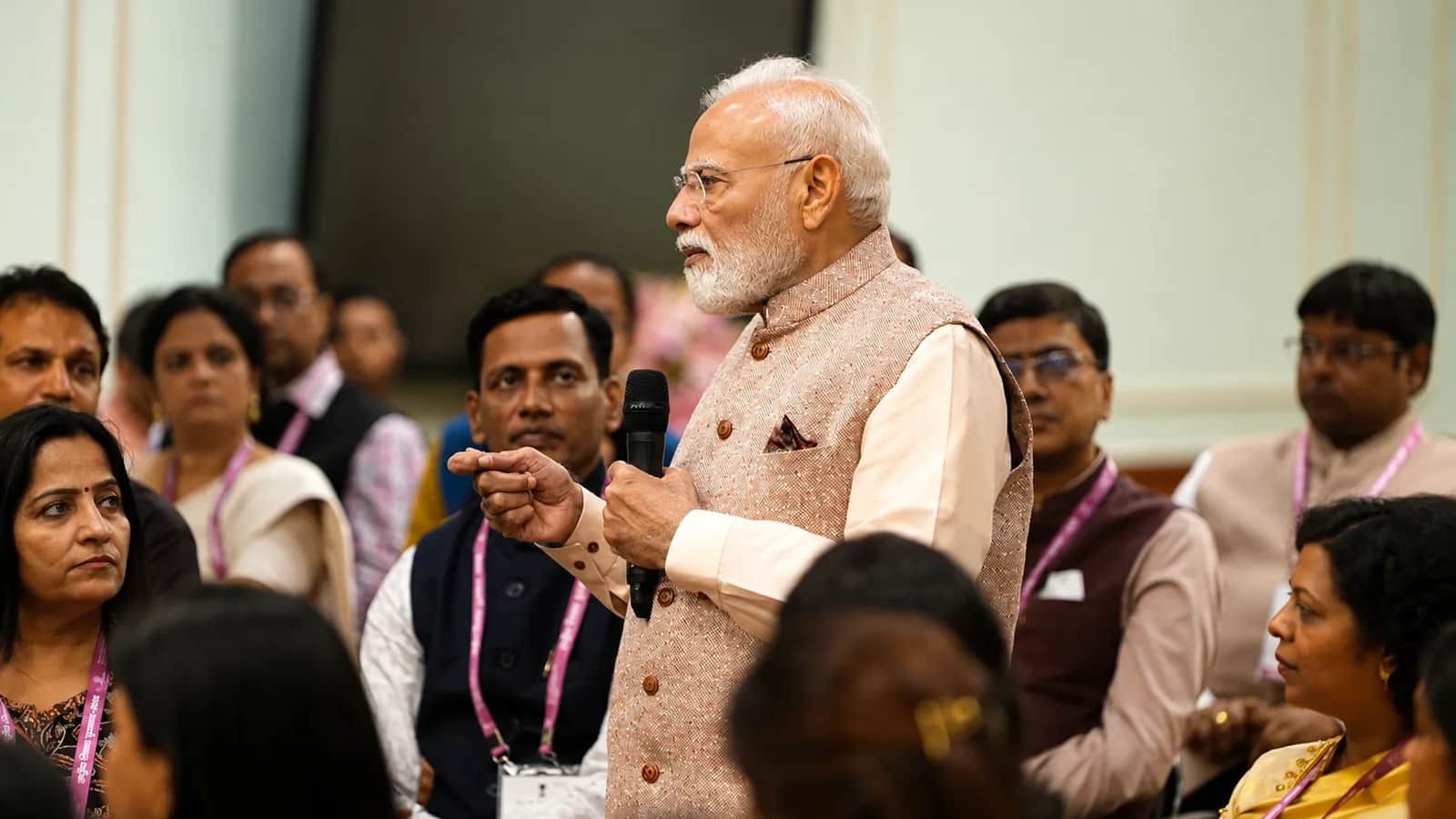 PM meets teachers