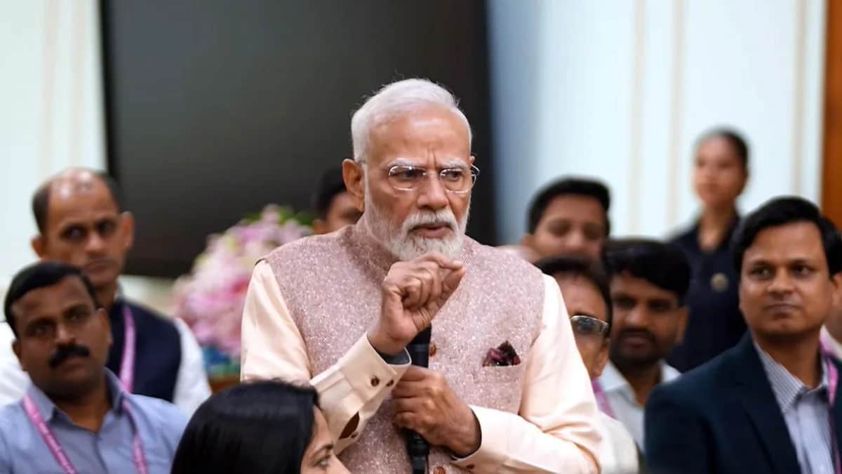PM Modi urges teachers to focus on students beyond academics